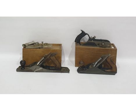 Selection of vintage woodworking tools including two planes made by Record No.5 and No.04½