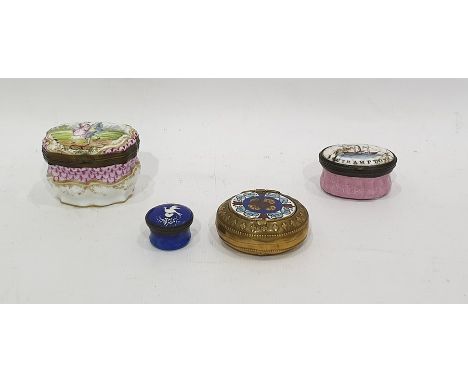 Antique continental porcelain patchbox, bombe shaped and the hinged cover painted with pair of 18th century figures, the body