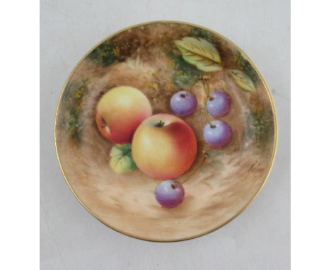 A Royal Worcester pin dish, decorated with fruit to a mossy background by Roberts, diameter 4.5insCondition Report:  Good con