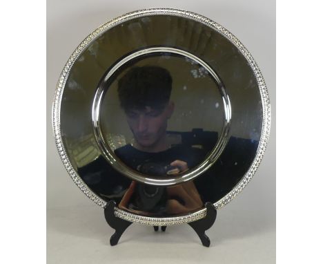 De Lamerie Fine silver plated gilt layplate/tray, specially made high end quality item, new and Made in England. Dia: 30.5cm 
