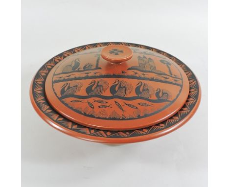 A Royal Worcester tureen and cover, by Scottie Wilson, 24cm diameter 