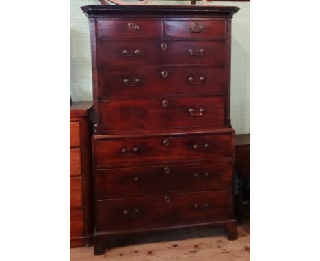 A Georgian mahogany chest on chest, two short over three long drawers on a three drawer base on bracket feet, 109cm wide.