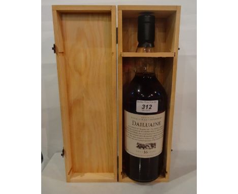 A bottle of Dailuaine Single Malt Scotch Whisky, in fitted wooden case, aged 16 years, 70cl (43% volume).