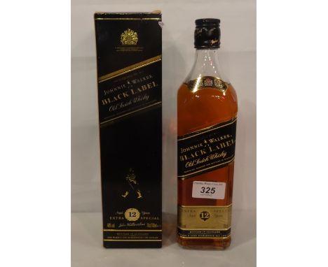 A boxed bottle of Johnnie Walker Black Label Old Scotch Whisky, aged 12 years, 70cl (40% volume).