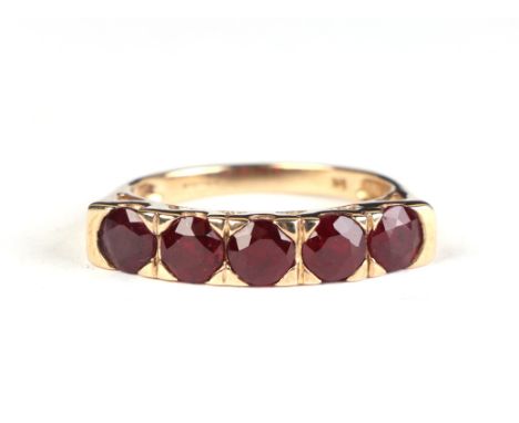 A 9ct gold five-stone garnet ring, approx UK size N, 3g.