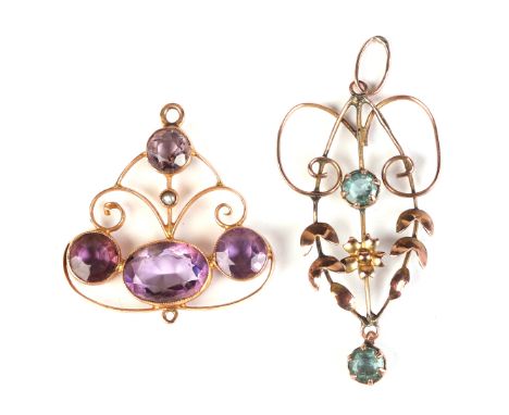 An Edwardian yellow metal gem set pendant; together with a similar amethyst and seed pearl pendant, 3.1g (2).