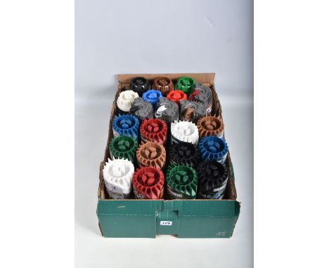 A TRAY OF TWENTY TWO LEGO BIONICLE BUILDING SETS, to include a 8567, 8572, 8568, 8566, 8571, 8570, 8901, 8904, 8905,8900, 873
