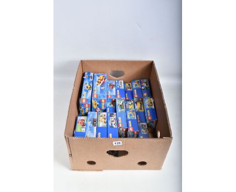 EIGHTEEN BOXED LEGO SYSTEM SETS, includes set numbers 6662, 6431, 6649, 6445, 6614, 6667, 6564, 6670,6532, 6432, 6649, 6415, 
