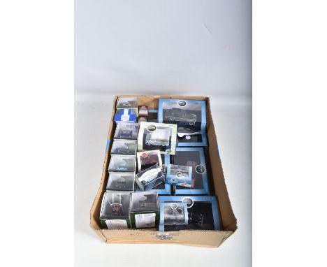 A QUANTITY OF ASSORTED BOXED OXFORD DIECAST VEHICLES, to include various 1/43 &amp; 1/76 scale car and commercial models, The