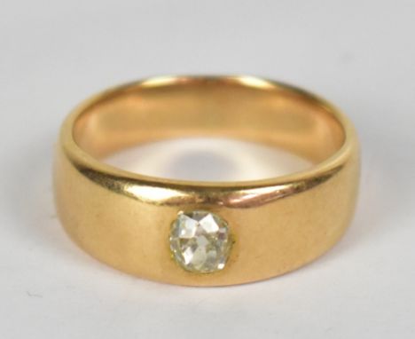A gentlemen's rose gold signet ring set with protruding old cut diamond, approx 0.25ct, size R, approx 7.2g. CONDITION REPORT