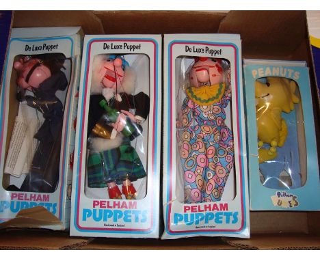 A group of early De Luxe Blue Box SM Pelham Puppets to include: Macboozle, Clown and Policeman, together with a Peanuts Serie
