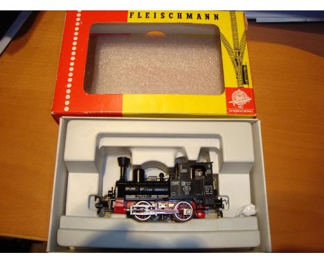 A Fleischmann HO gauge 0-4-0 "Maffei-Lok" steam loco, product reference 4000. VG in F-G box