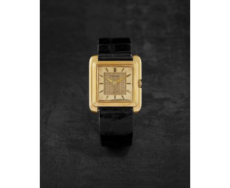 MOVADO. MONTRE BRACELET EN OR JAUNE 18K (750) DE FORME CARREE ET CADRAN DEUX TONS MOUVEMENT MECANIQUEMOVADO. AN 18K GOLD MANU