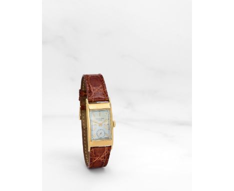 PATEK PHILIPPE. MONTRE BRACELET EN OR JAUNE 18K (750) DE FORME RECTANGULAIRE MOUVEMENT MECANIQUE PATEK PHILIPPE. AN 18K GOLD 