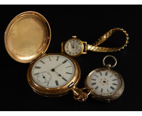 Three watches, to include a gold plated pocket watch, a gold plated wristwatch and a silver fob watch (3). 