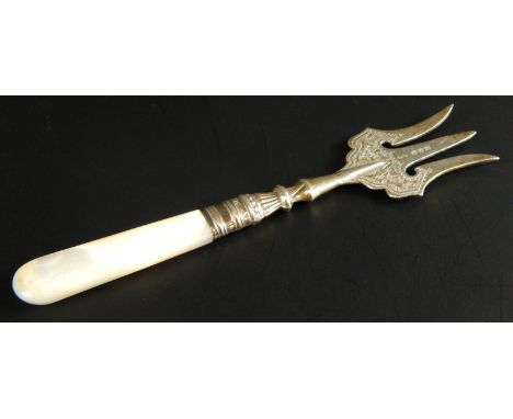 A late Victorian silver toasting fork, with leaf engraved prongs, mother of pearl handle, Birmingham 1896.