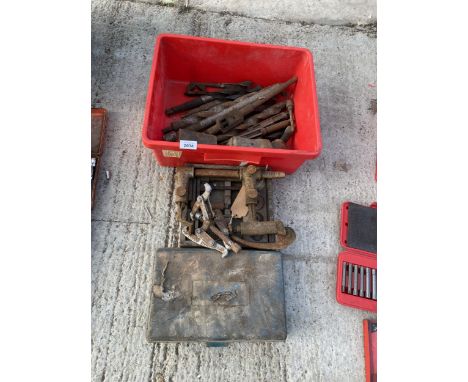 AN ASSORTMENT OF TOOLS TO INCLUDE HEAVY DUTY DRILL BITS AND CLAMPS ETC