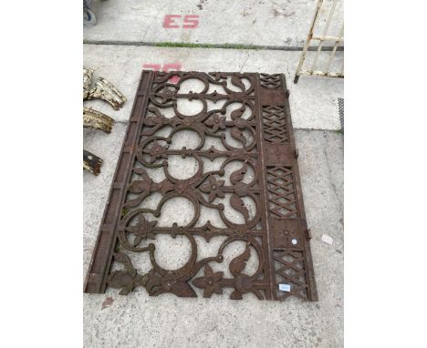 A VINTAGE AND DECORATIVE CAST IRON PANEL