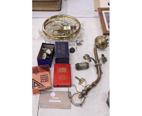 A QUANTITY OF ITEMS TO INCLUDE A VINTAGE POST OFFICE SAVINGS BANK MONEY BOX, MERCER DIAL GAUGES, A CEILING LAMP WITH CRYSTAL 