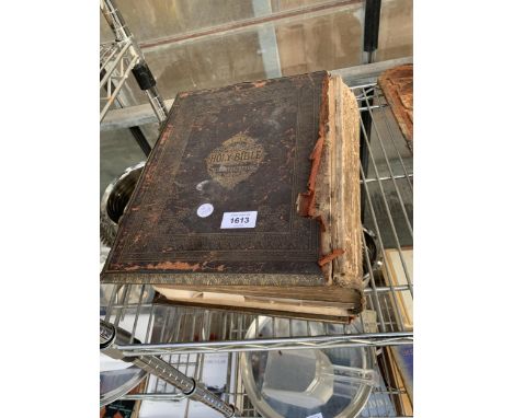 A VINTAGE LEATHER BOUND HOLY BIBLE (A/F)