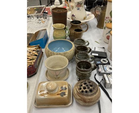 A QUANTITY OF STONEWARE TO INCLUDE GLAZED MUGS, VINTAGE BESWICK POTTERY JUG, 1970'S GRESS DU MARAIS BUTTER DISH, ETC.,