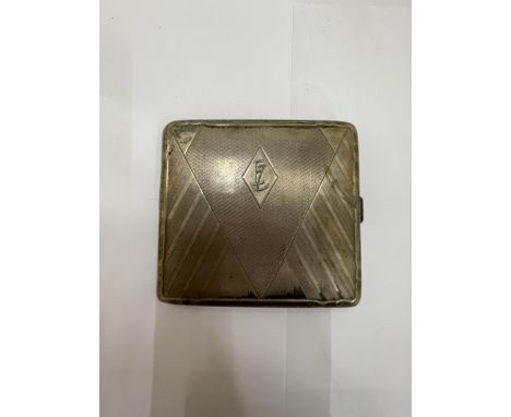 A MARKED 800 CONTINENTAL SILVER CIGARETTE CASE WITH ENGINE TURNED DECORATION, TOTAL WEIGHT 69G