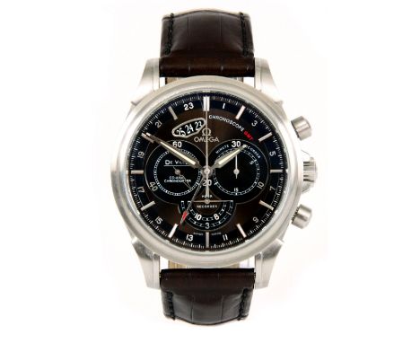 A GENTLEMAN'S OMEGA DE VILLE CHRONOSCOPE WRISTWATCH on alligator leather strap with steel deployment clasp, the brushed steel