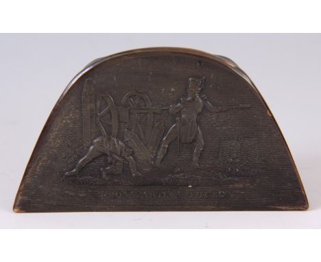 A FINELY CARVED 19TH CENTURY HORN SNUFF BOX formed in the shape of Napoleon's hat inscribed Bonaparte A Toulon - commemoratin