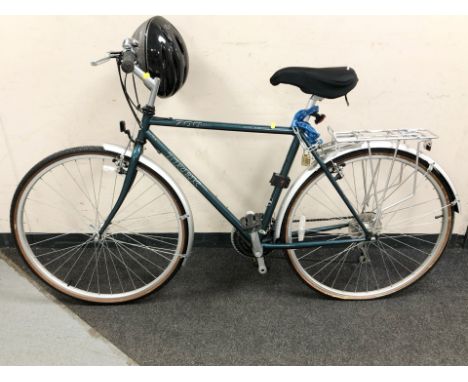 A Trek 700 Sport bike with helmet, frame 21" 