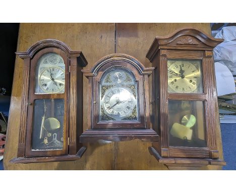 Highlands 'Tempus Fugit' oak cased vintage clock, with Roman numerals, approx. 22'' high, together with a 31 day wall clock w