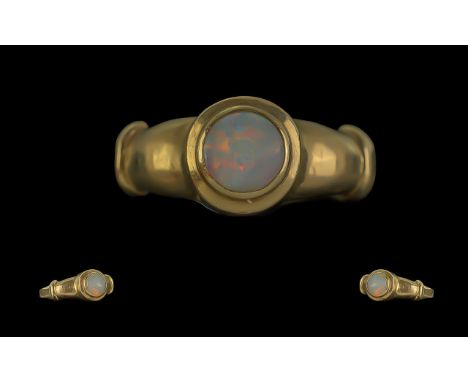 Ladies Attractive 9ct Gold Single Stone Opal Set Ring. Full Hallmark to Interior of Shank. The Opal of Good Colour. Ring Size