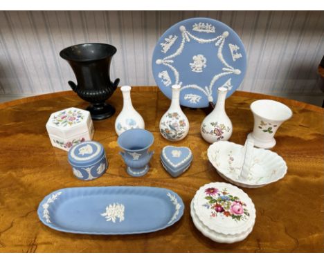 Box of Assorted Wedgwood Items, including a Blue Jasper cake plate, a lidded trinket box, dressing table tray and vase, black