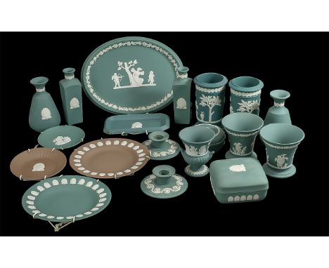 Box of Wedgwood Green Jasper, classical pattern, including lidded trinket boxes, vases, oval plate, bud vases, candlesticks, 