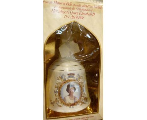 Bells whisky commemorative decanter celebrating Queen Elizabeth II 1986 sealed with contents