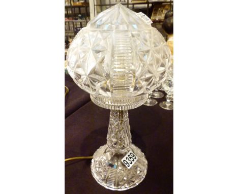 Glass table lamp and glass shade, H: 35 cm