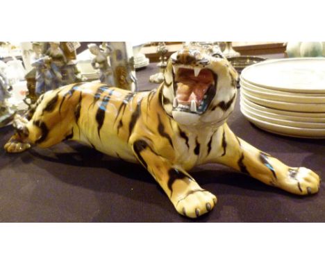Ronzan large ceramic tiger figure, L: 60 cm