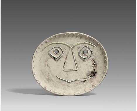 PICASSO CERAMICS, PABLO1881 Malaga - 1973 MouginsTitel: Geometric Face. Datierung: 1956. Technik: Weißes Steingut, partiell f