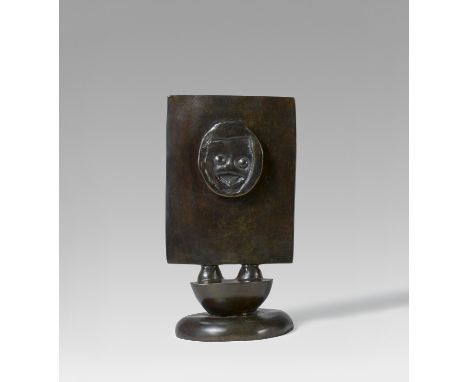 ERNST, MAX1891 Brühl - 1976 ParisTitel: Cheri Bibi. Datierung: 1973. Technik: Bronze, braun patiniert. Maße: 33 x 18 x 18cm. 