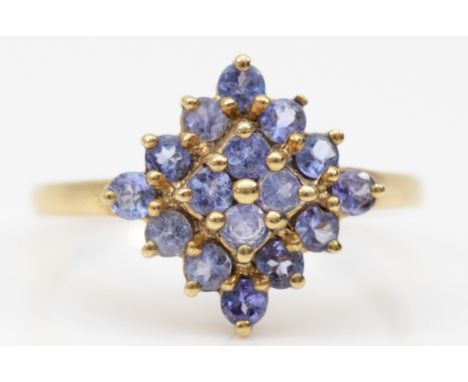 A 9ct gold tanzanite cluster ring, S, 2.2gm. 
