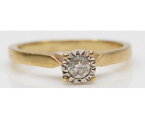 A 9ct gold illusion set brilliant cut diamond dress ring, stated weight .10, H, 1.5gm. 