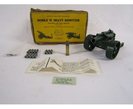 Britains Military Equipment - Mobile 18' heavy Howitzer 9740 boxed with ammunition and instructions