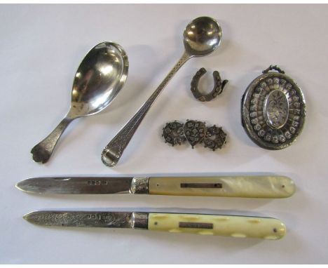 Small collection of silverware, small fruit knife engraved H.G.S, Thomas Marples 1896, small fruit knife Thomas Marples 1891,