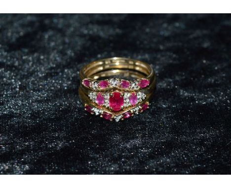 Trilogy set of rings with ruby type stones &amp; diamond chips size S