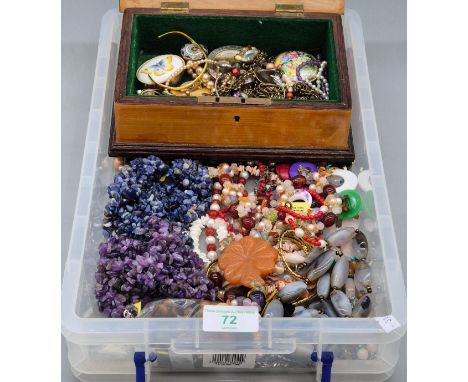 Collection of mixed gem stone jewellery and odds; Loose Tiger eye. Amethyst necklace. Agate bead necklace. Jade style bead ne