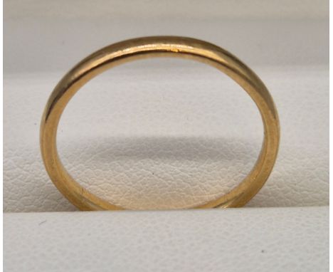 22ct yellow gold band ring. 2.22Grams. Ring size M. 