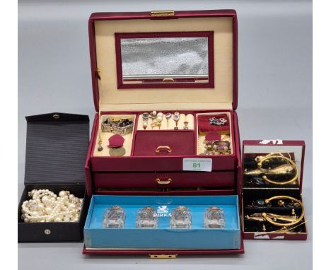 Collection of costume jewellery and silver top salts. Includes various gilt metal jewellery. 