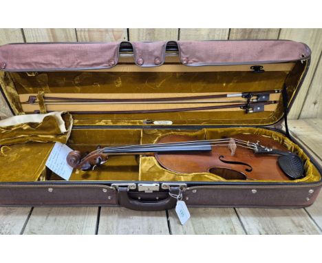 JTL French Violin with two antique bows, Geronimo Barnabetti, Paris 1900s Edwards Withers Case &amp; Bridge; Full Size; Lengt