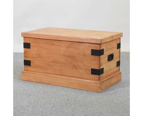 A modern hand made pine trunk, with a hinged lid79w x 43d x 45h cm