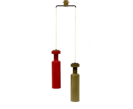 STILNOVO ceiling lamp. Italy, ca. 1960.Murano glass, brass and metal.With Stilnovo label.Measurements: 128 x 37 cm.Ceiling la