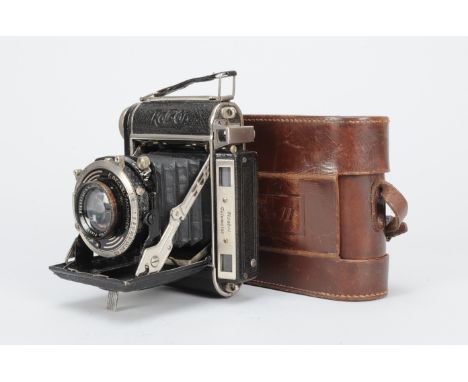 A Plaubel Roll-Op II Folding Camera,   with 7.5cm f/2.8  Anticomar lens, serial no 106667, shutter working, coupled rangfinde